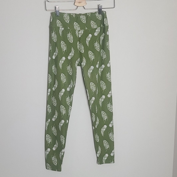 Pants - Lularoe green feather leggings
